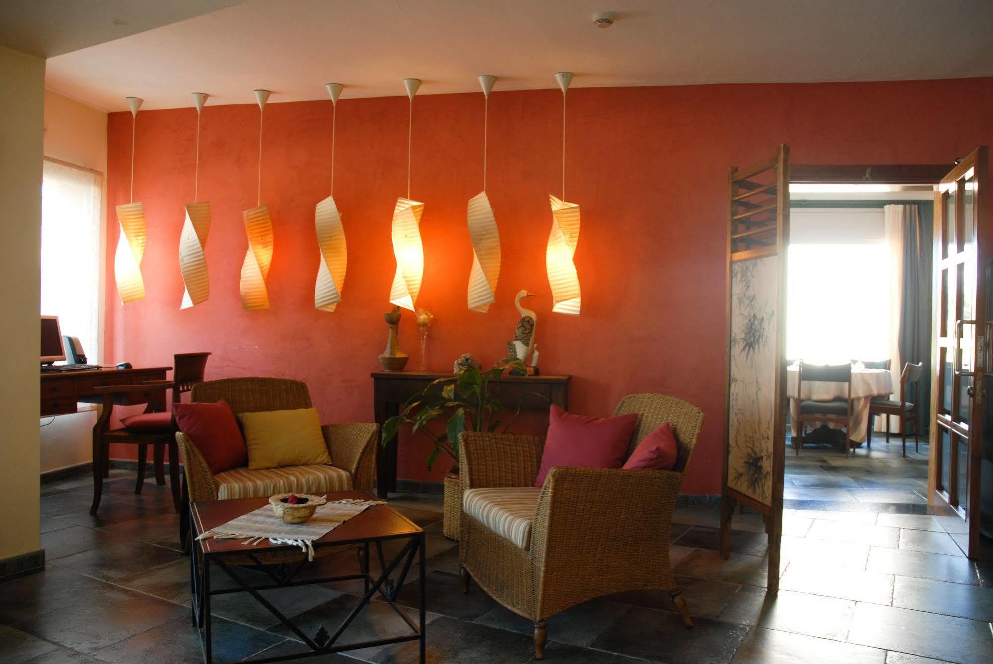 Hotel Picasso ตอร์โรเอยา เด มอนต์กรี ภายนอก รูปภาพ